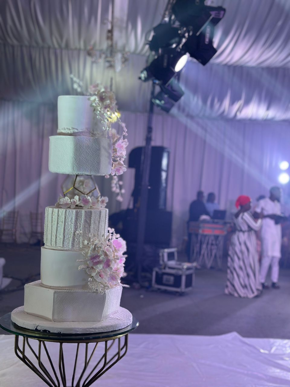 Wedding cake range- ₦400k